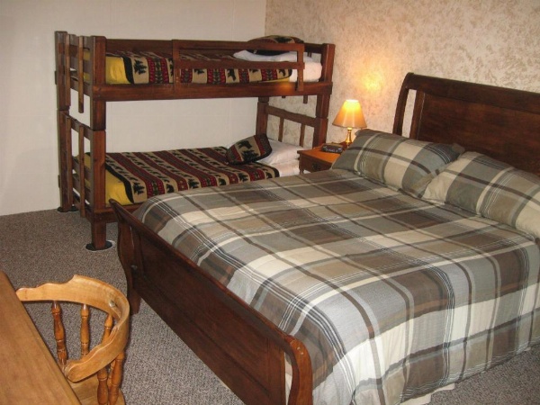 Big Bears Lodge image 19